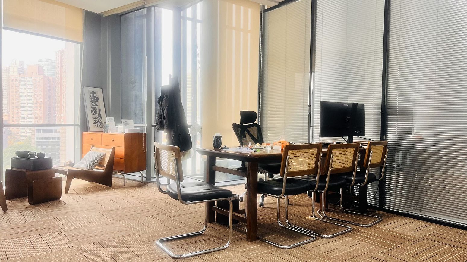 外商投资企业合并分立的审批如何进行？